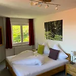 Gruener Hut - Dein