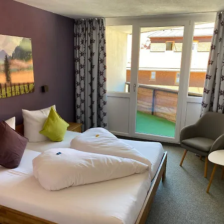 Gruener Hut - Dein Hotel 3*