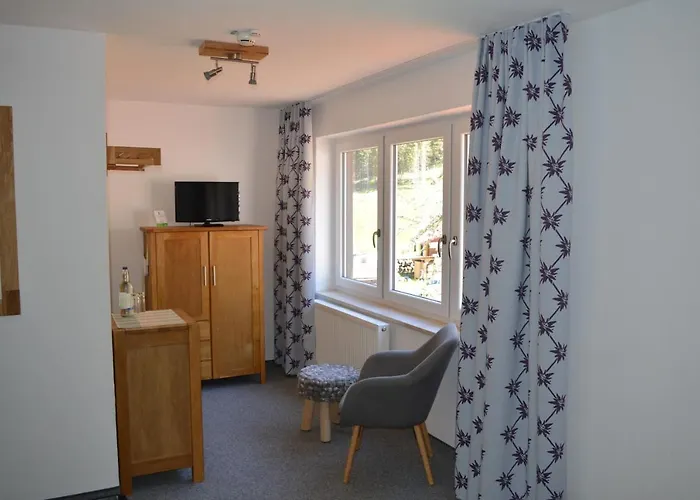 Gruener Hut - Dein Hotel