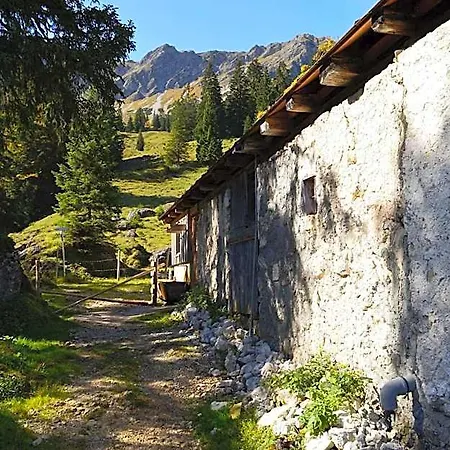 Gruener Hut - Dein Hotel
