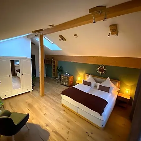 Ξενοδοχείο Gruener Hut - Dein 3*